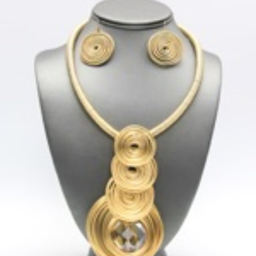 Wire Pendant Necklace Set Gold